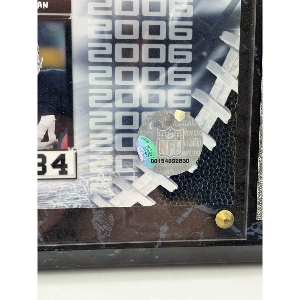 Oakland Raiders NFL Wall Plaque Featuring 2006 Roster Players –‎ Football Decor